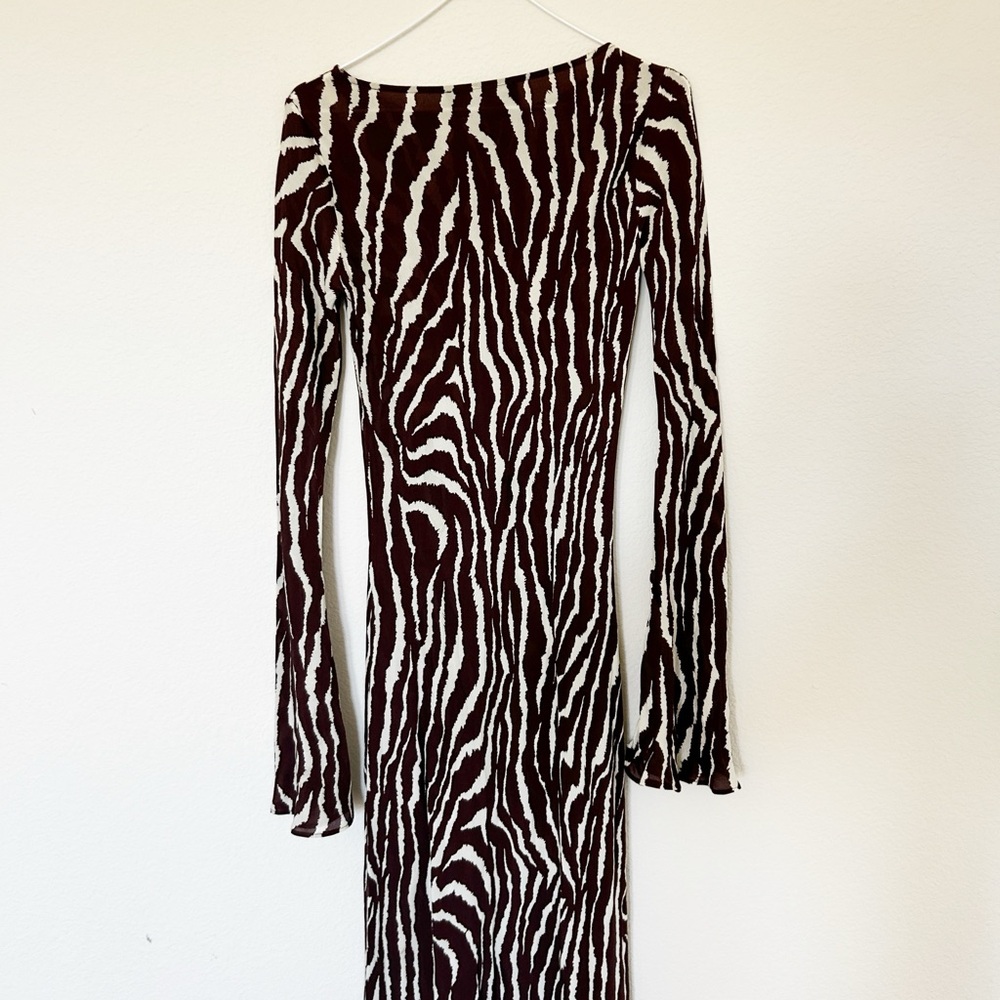 Realisation Par Gia Long Sleeve Silk Zebra Maxi Dress Animal - Picture 9 of 13